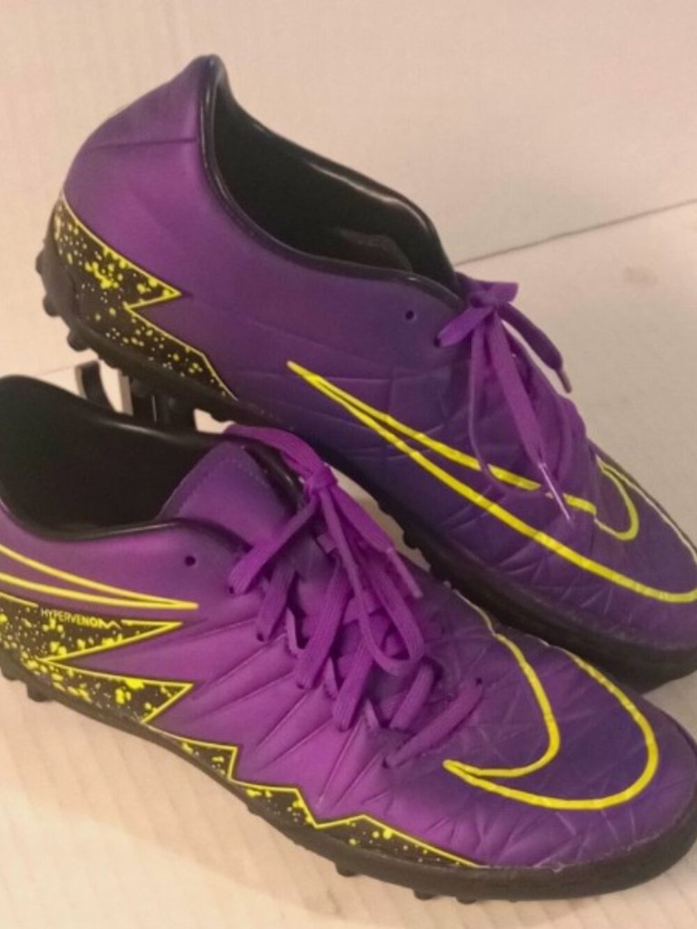 Nike Hypervenom Low Top Lace Up Soccer Cleats